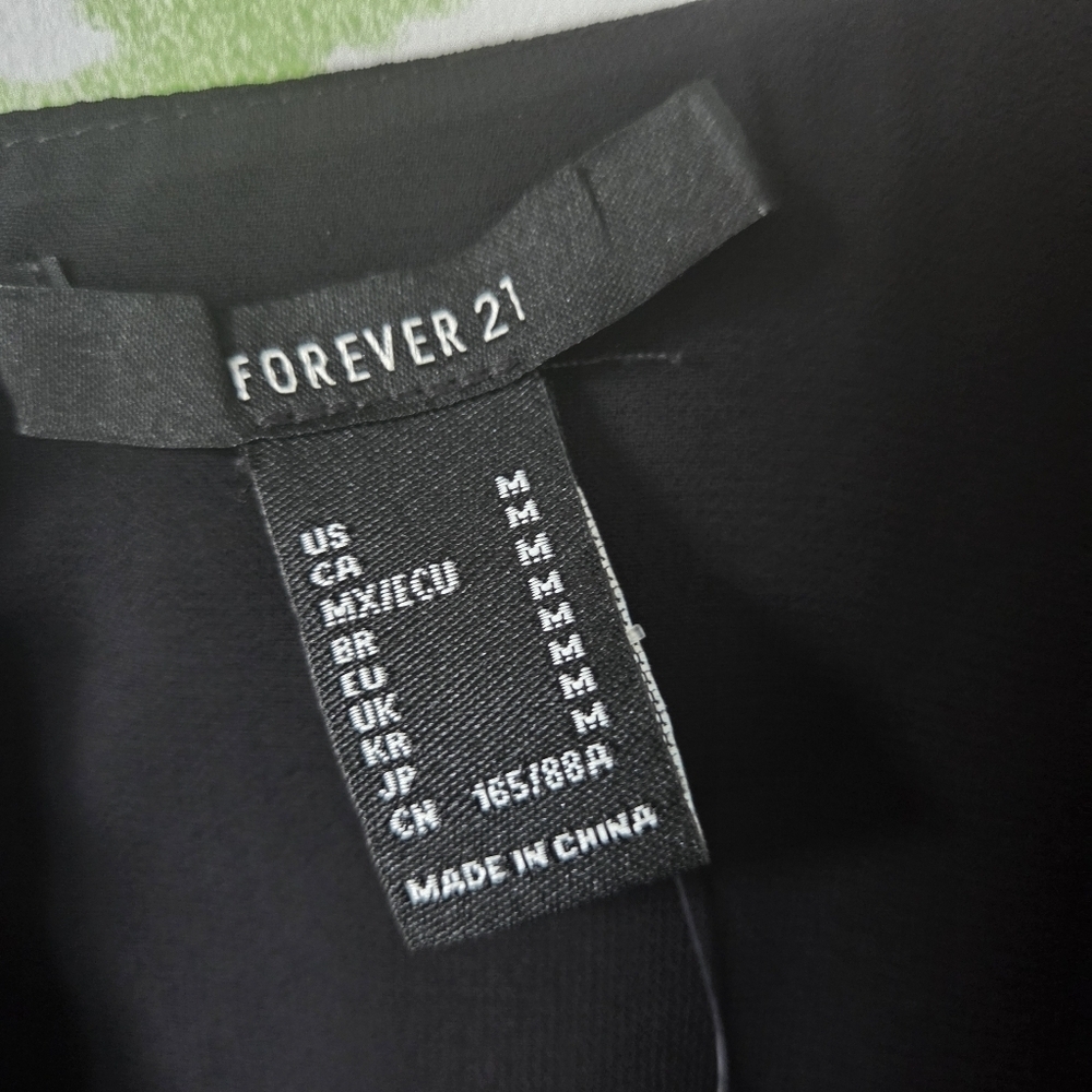 Forever 21 Short Sleeve Tiered Maxi Dress. - Picture 6 of 12